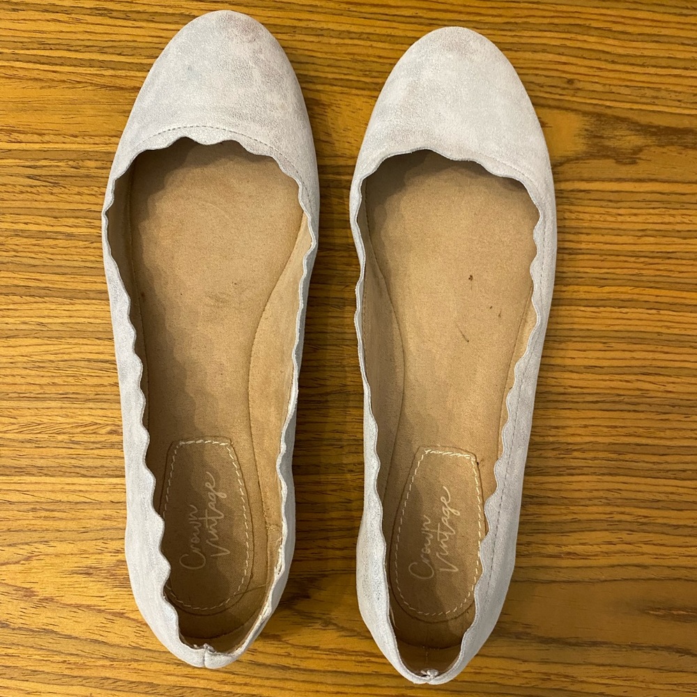 Crown, vintage, suede, silver, ballet flats, scalloped Sz 8